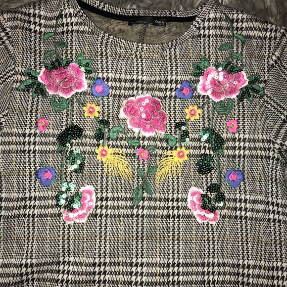 Zara Embroidered dress with sequin detail - Picture 2 of 3